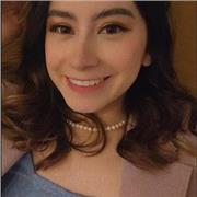 Profesora de teatro con experiencia en dictar de clases para niños y adolescentes.